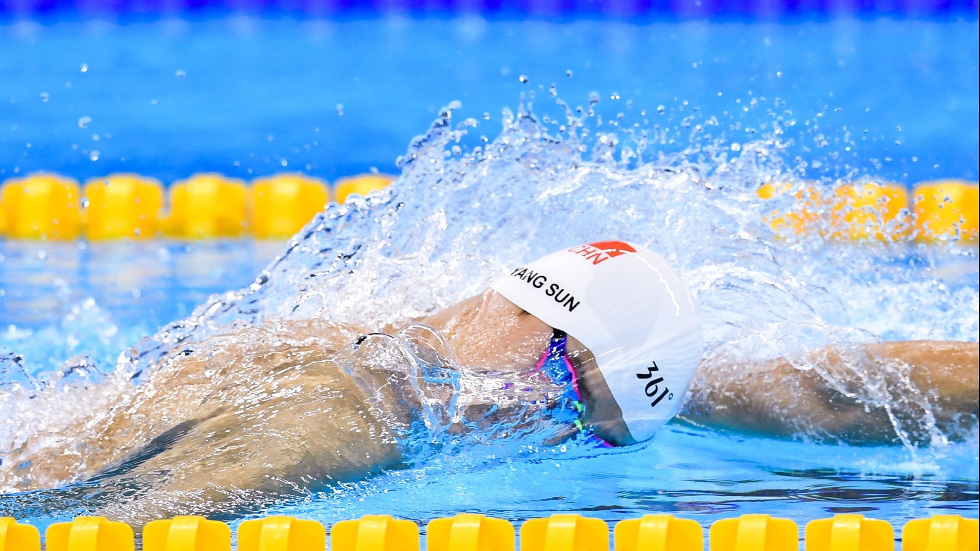 弗朗索瓦·霍尔茨豪伊泽：南非队后场不容忽视的领导者，精准指挥进攻