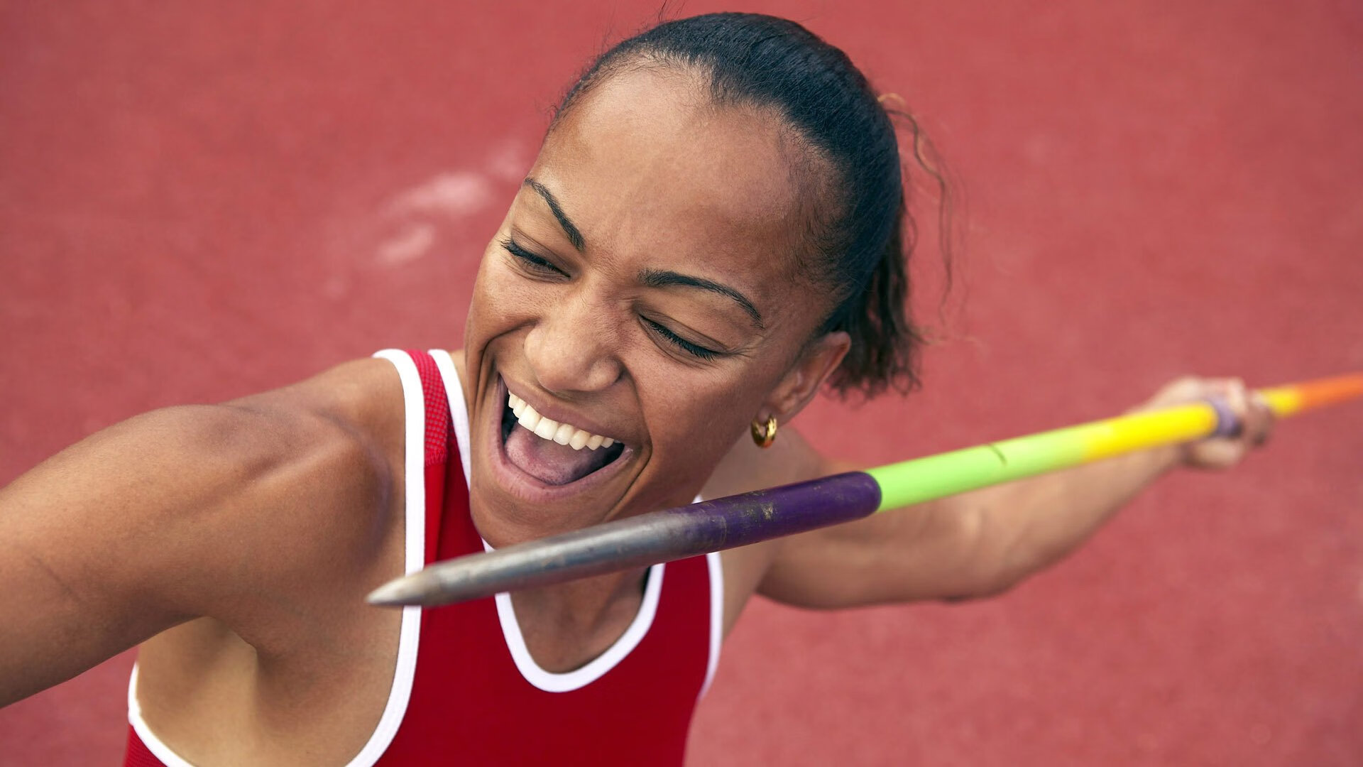 国家体育装备中心发布冬季项目训练服标准规范，冬季体育训练服是什么样的